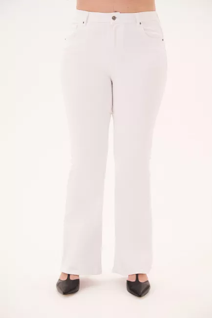 Джинсы буткат белого цвета