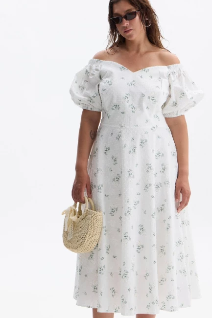 Платье из хлопка со спущенным плечом – фото – Plus Size 50–64 – Моно-Стиль