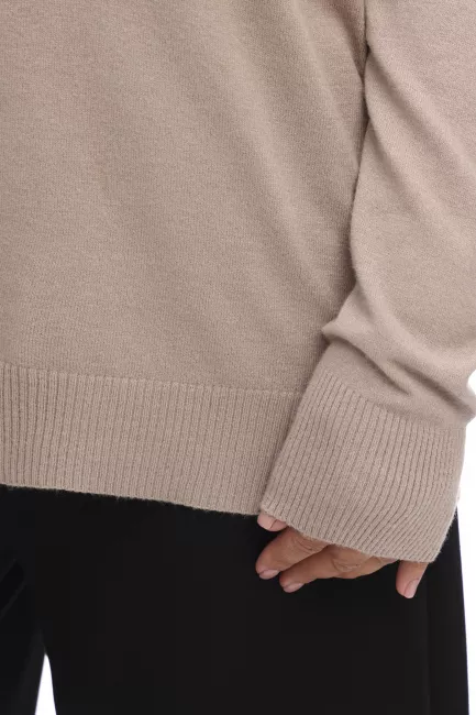 Базовая водолазка в оттенке капучино