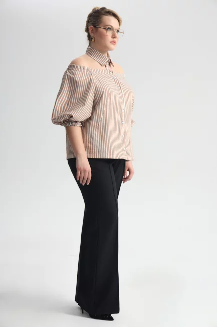 Рубашка в полоску со съемным воротником и декольте