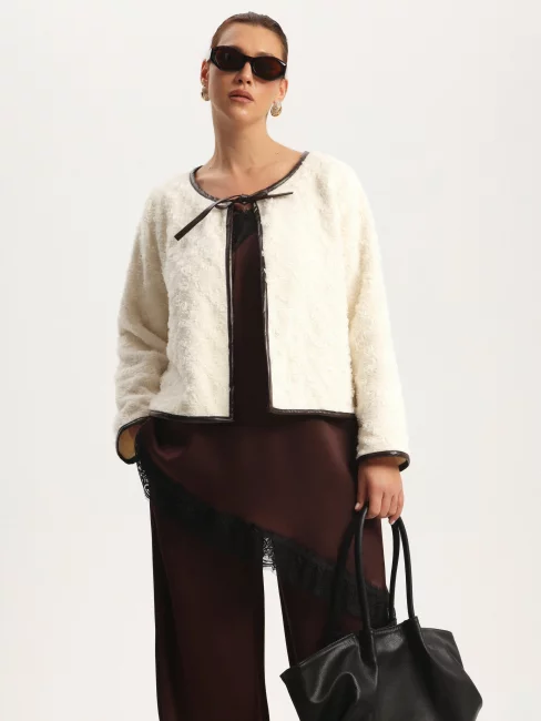 Жакет из фактурного трикотажа на завязке