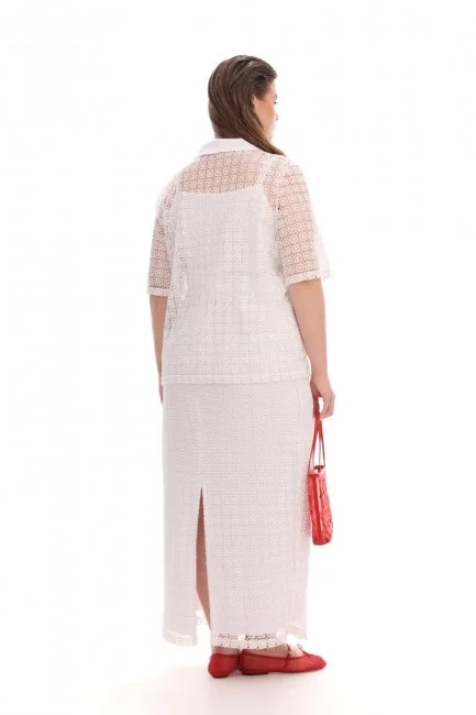 Юбка из кружевного шитья на подкладке