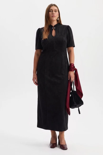 Платье ципао из поливискозного бархата – фото – Plus Size 50–64 – Моно-Стиль