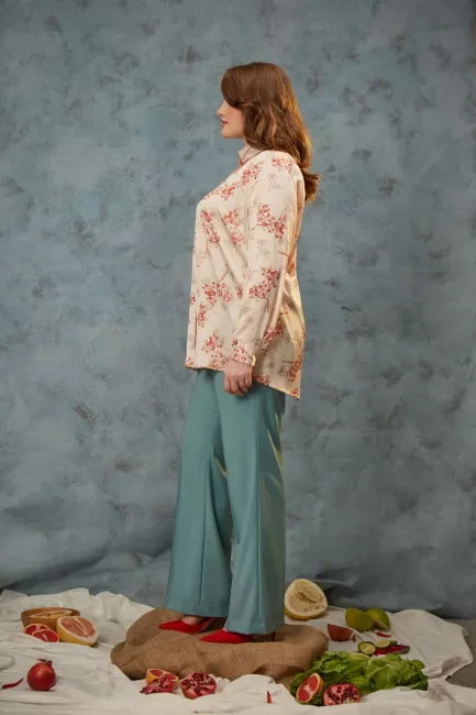 Брюки клеш со стрелками