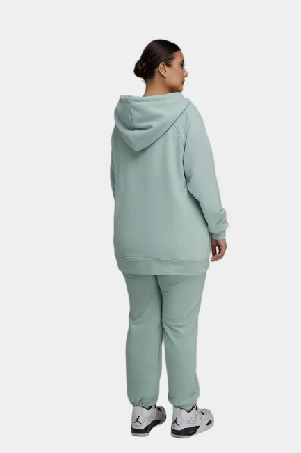 Джоггеры regular fit с бархатистой поверхностью – фото – Plus Size 50–64 – Моно-Стиль