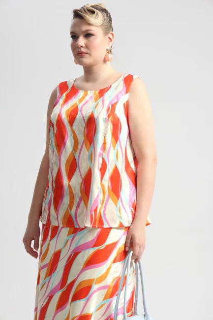 Топ из поливискозы с принтом