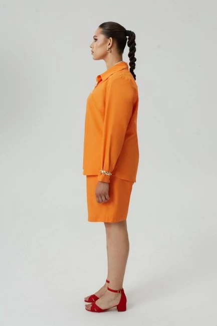 Шорты бермуды relaxed fit оранжевого цвета