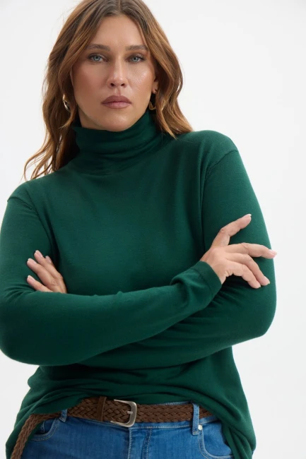 Водолазка зеленого цвета – фото – Plus Size 50–64 – Моно-Стиль