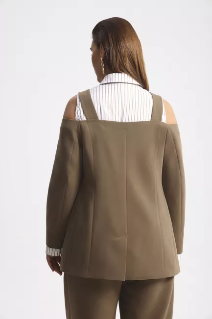 Жакет декольте с бретелями