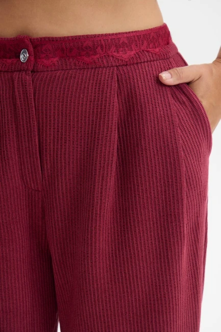 Брюки бананы с молнией и кружевом – фото – Plus Size 50–64 – Моно-Стиль