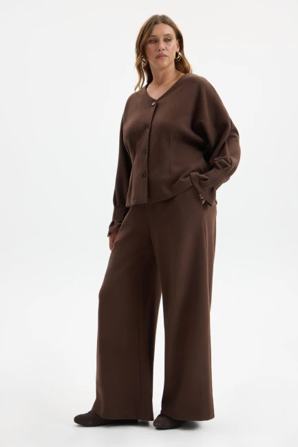 Трикотажные брюки палаццо – фото – Plus Size 50–64 – Моно-Стиль
