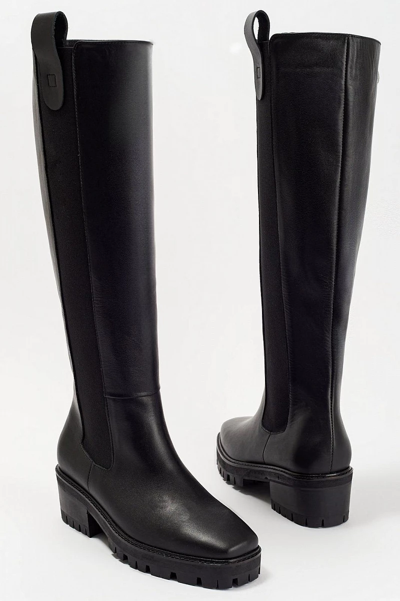 Сапоги с эластичной вставкой и увеличенной полнотой