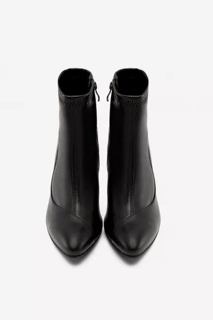 Ботильоны из кожи с острым мысом