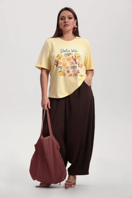 Базовая футболка из хлопка с принтом – фото – Plus Size 50–64 – Моно-Стиль