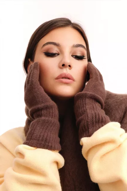 Перчатки с добавлением шерсти норки в ассортименте