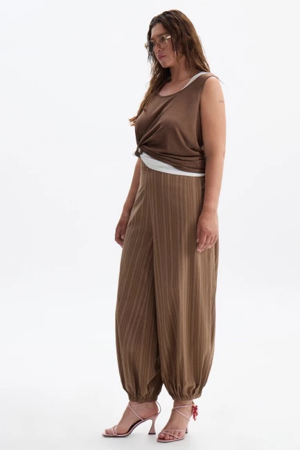 Брюки баллоны из хлопка в полоску – фото – Plus Size 50–64 – Моно-Стиль