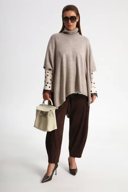 Пончо с воротником гольф