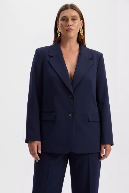 Жакет из темно-синей костюмной ткани – фото – Plus Size 50–64 – Моно-Стиль