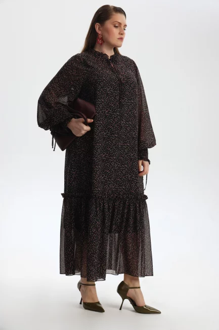 Платье трапеция из шифона с воланами и подкладкой