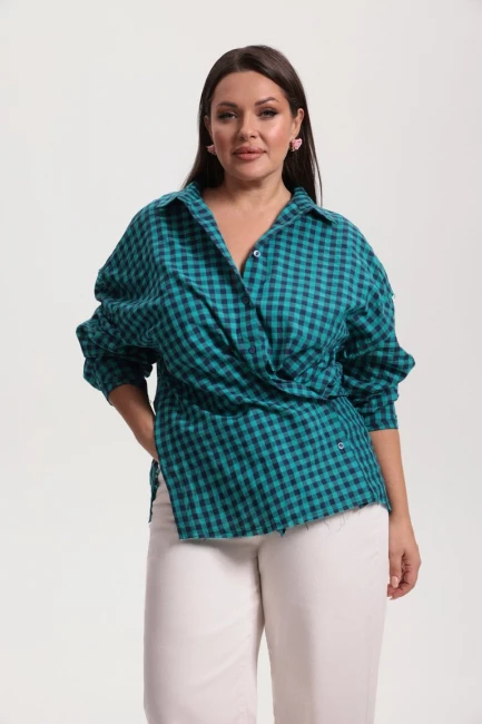 Рубашка оверсайз с необработанными швами – фото – Plus Size 50–64 – Моно-Стиль