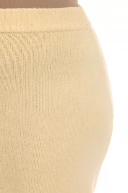 Вязаный костюм с юбкой макси