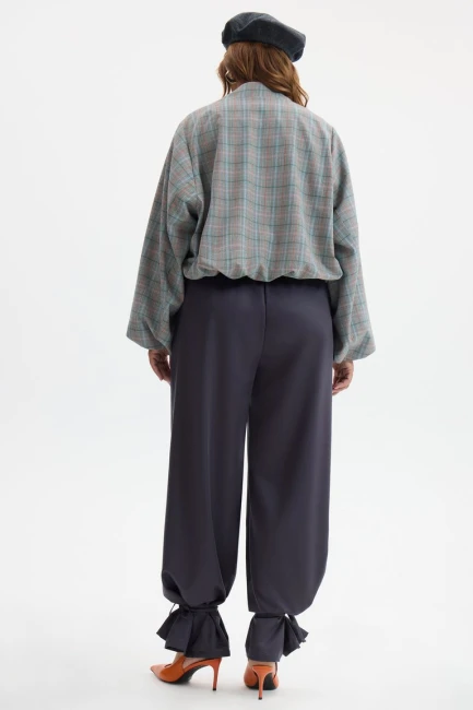 Брюки палаццо с застежкой энл тай из тенселя – фото – Plus Size 50–64 – Моно-Стиль