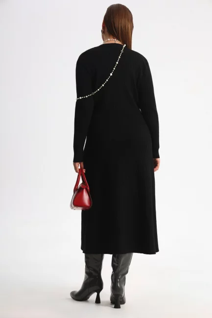 Платье лапша с акцентными пуговицами