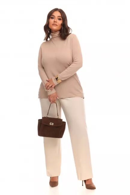 Водолазка из вискозы бежевого цвета