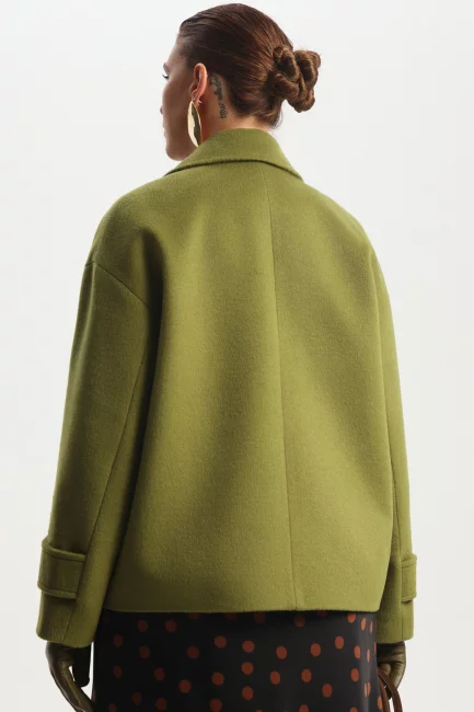 Полупальто двубортное с лацканами