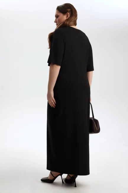 Платье футболка с декоративным узлом на рост 172