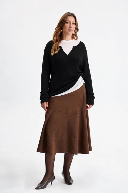 Юбка годе из темно-коричневой экозамши – фото – Plus Size 50–64 – Моно-Стиль