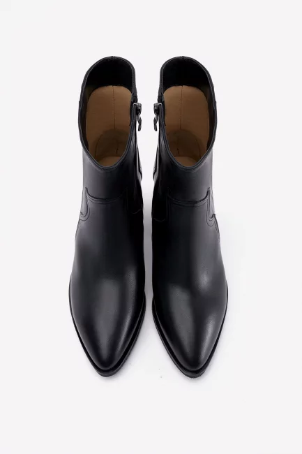 Казаки из черной кожи