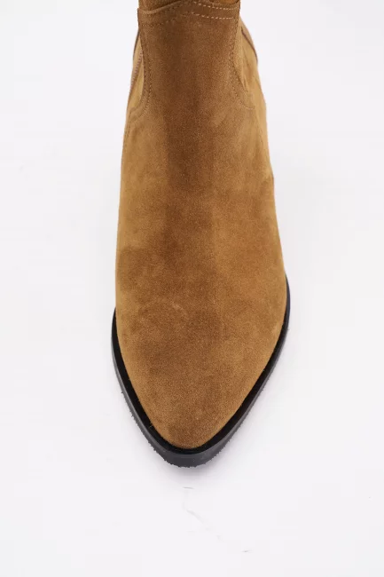 Замшевые короткие казаки