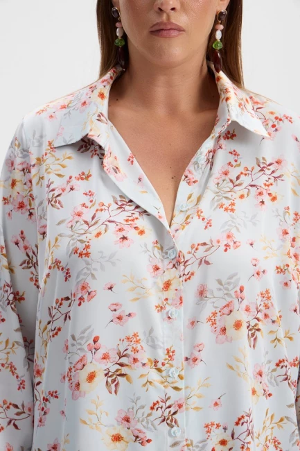Блузка из поливискозы с цветочным принтом – фото – Plus Size 50–64 – Моно-Стиль