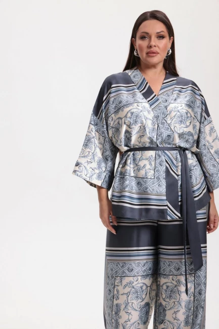 Кимоно на запа́хе из поливискозы с принтом – фото – Plus Size 50–64 – Моно-Стиль