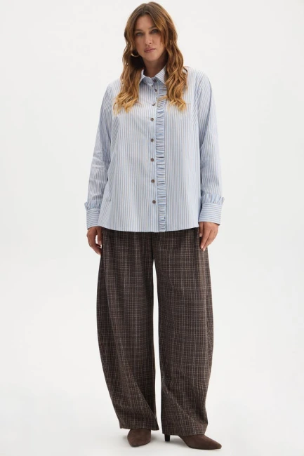 Брюки бананы костюмные в клетку – фото – Plus Size 50–64 – Моно-Стиль