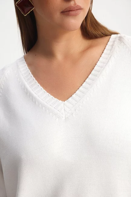 Белый джемпер оверсайз с рукавом реглан большого размера