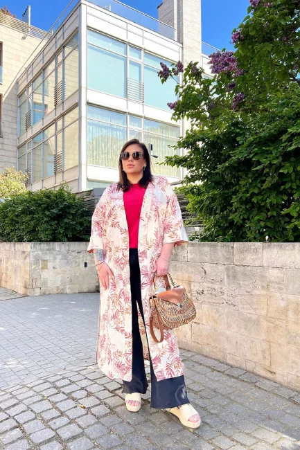 Базовая футболка ЛАГО с круглым вырезом красный