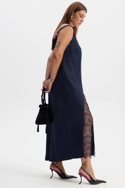 Платье слип с кружевной вставкой – фото – Plus Size 50–64 – Моно-Стиль