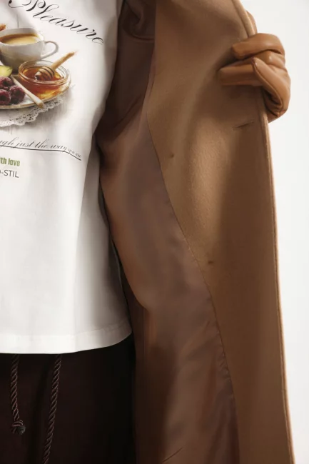 Пальто двубортное из шерсти