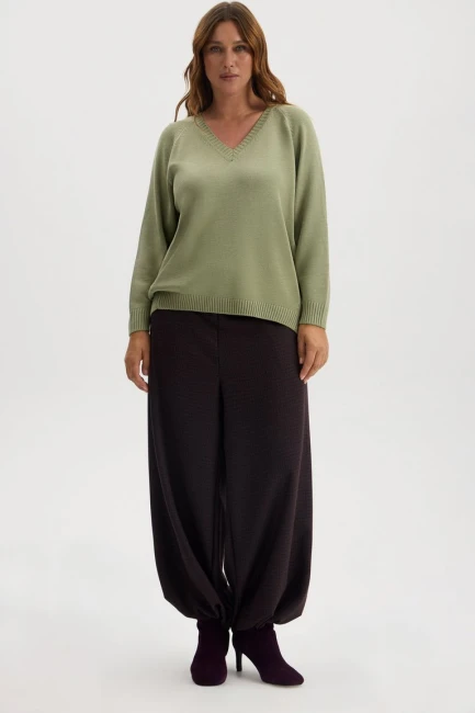 Пуловер из вязаной вискозы – фото – Plus Size 50–64 – Моно-Стиль