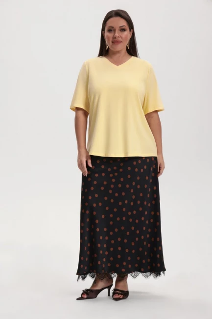 Футболка с треугольным вырезом – фото – Plus Size 50–64 – Моно-Стиль