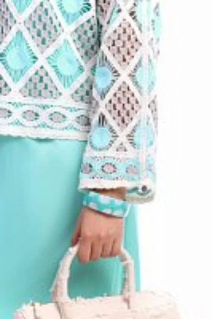 Джемпер кроше укороченной длины