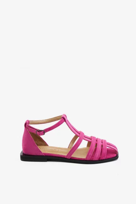 Босоножки с ремешками из замши