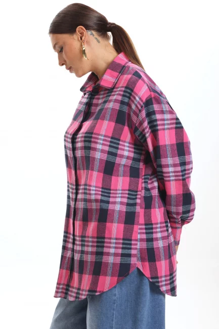 Рубашка оверсайз с ярким принтом