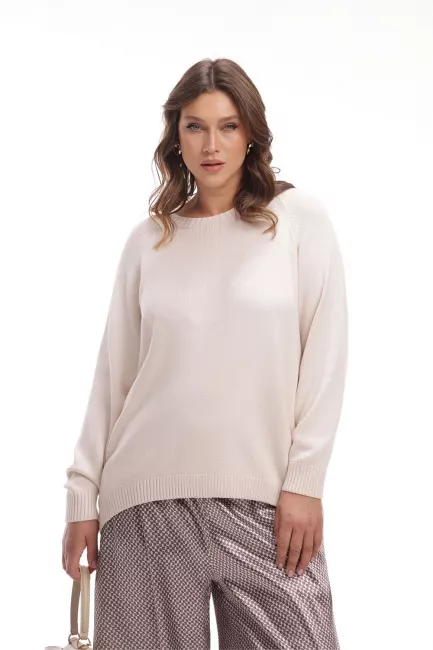 Джемпер оверсайз с круглым вырезом