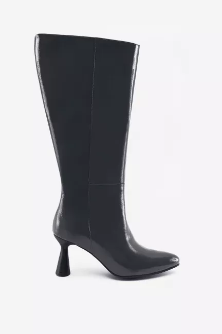 Лакированные сапоги с увеличенной полнотой