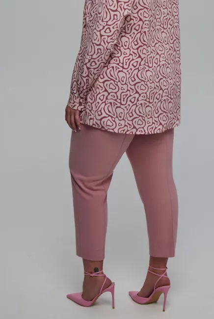 Брюки дудочки в стиле барбикор купить в магазине модной одежды больших размеров 