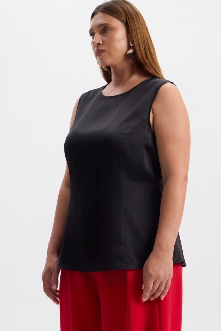 Топ черного цвета однослойный – фото – Plus Size 50–64 – Моно-Стиль