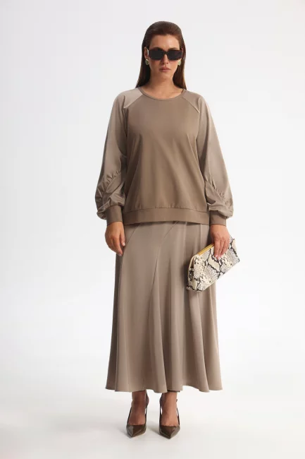 Свитшот трикотажный с комбинированным рукавом